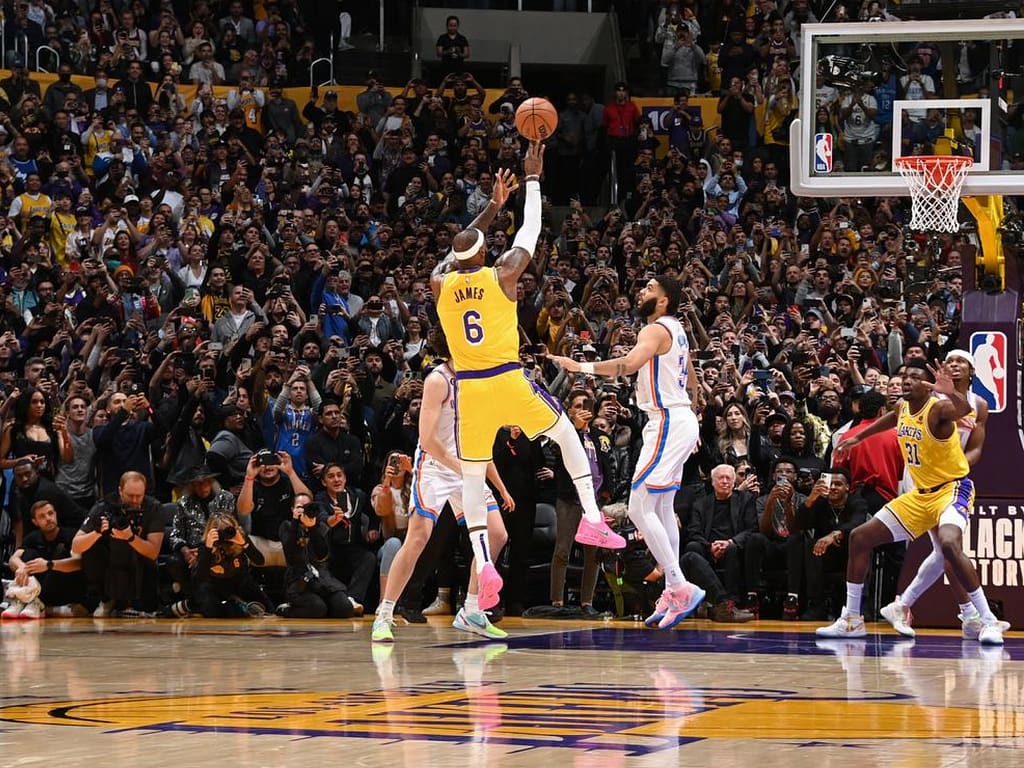 Lebron James jumps to score the shot that made him the NBA's all time highest scorer. 